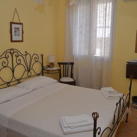 Lido di Noto Ansise Guest House מראה חיצוני תמונה