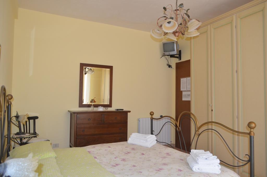 Lido di Noto Ansise Guest House חדר תמונה