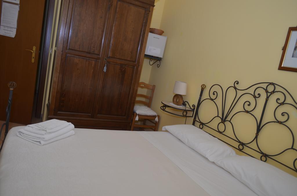 Lido di Noto Ansise Guest House מראה חיצוני תמונה